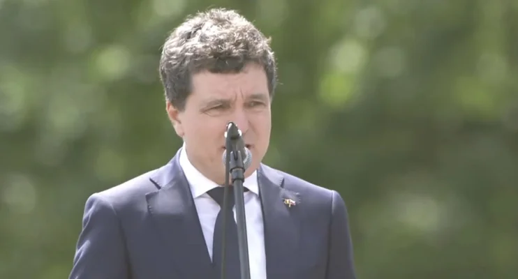 Presedintele Dan, ovationat de zeci de mii de polonezi: „In Romania, oamenii au respins izolationismul si influenta rusa, oamenii au ales seriozitatea, onestitatea si respectul fata de lege”