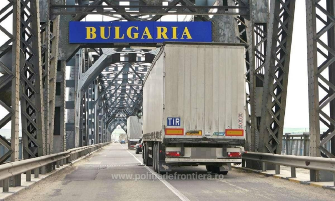 Economist: Nordul Bulgariei ar putea atrage miliarde dacă ar exista mai multe poduri și porturi pe Dunăre / Populația din nord este mai îmbătrânită, regiunea mai slab industrializată