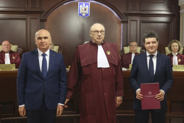 VIDEO Curtea Constituțională, în ședință solemnă, i-a validat mandatul președintelui Nicușor Dan