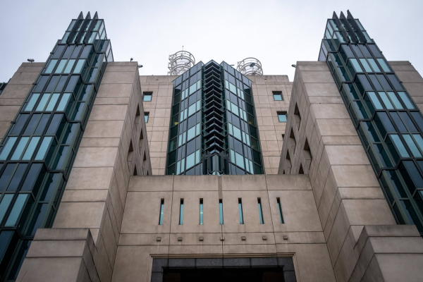 Bunicul viitoarei șefe a MI6, serviciul de informații externe britanic, a fost spion nazist, relatează presa