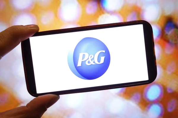 Gigantul american în domeniul igienei Procter & Gamble (Pampers, Gillette, Ariel, Mr Propre…) va desființa 7.000 de locuri de muncă