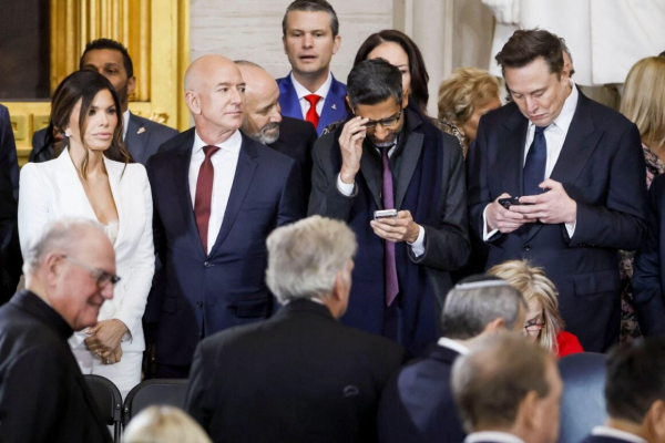 Petrecerea de nuntă a lui Bezos din Veneția a fost mutată într-o zonă izolată din motive de securitate / Protestatarii revendică victoria, dar promit să îi facă nunta un coșmar