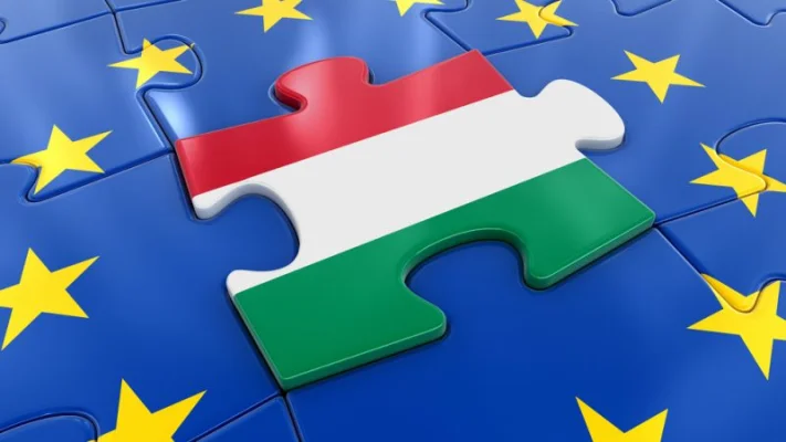 Paie pe foc. Atlasul cu „Ungaria Mare”, cadou de Crăciun