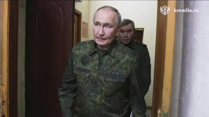 Putin a vizitat regiunea Kursk pentru prima dată de la alungarea forţelor ucrainene / A vizitat centrala nucleară Kursk-II