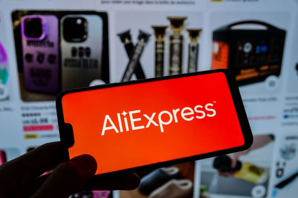 Contrafaceri și produse periculoase: AliExpress, amenințat cu amendă de UE