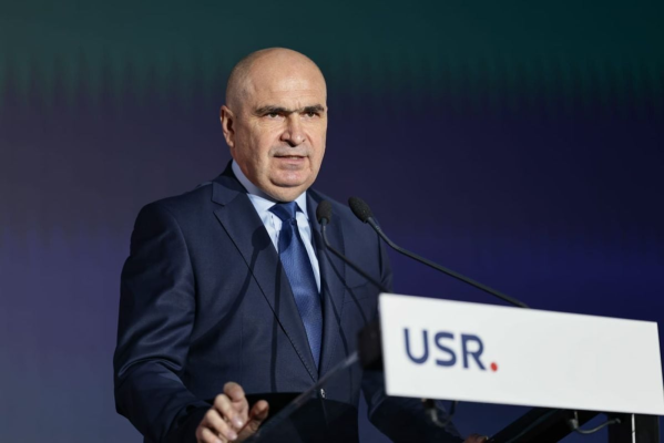 Ilie Bolojan ironizează sloganul USR și oferă o variantă „mai potrivită”: „Pregătiți să demolăm”