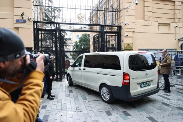 Delegațiile americane și ruse au sosit pentru discuții la Istanbul. Ucraina nu este “ABSOLUT deloc” pe ordinea de zi