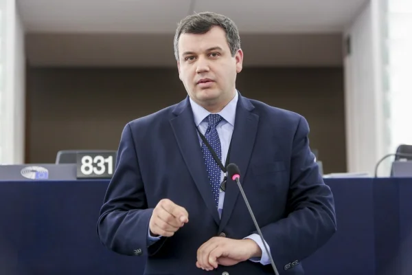Eugen Tomac ia la analizat noul Guvern Bolojan: 'Nicușor Dan a avut două obiective'