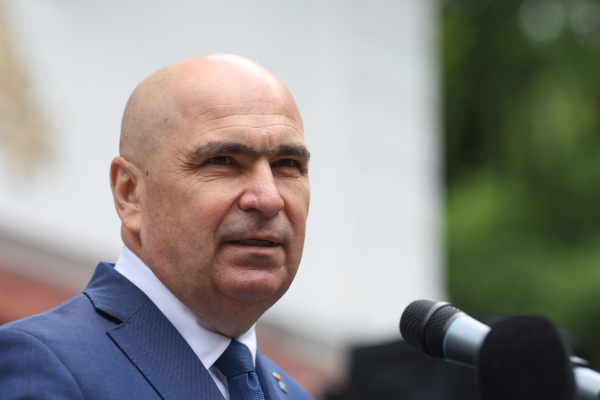Ilie Bolojan susține creșterea normei didactice: „Nu este o tragedie să predai 20 de ore”