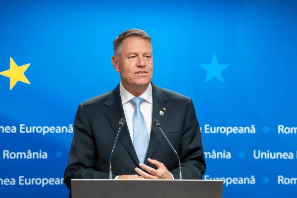 Klaus Iohannis sesizează la CCR legea privind transmiterea a peste 500 de hectare din domeniul public al statului, în proprietate privată