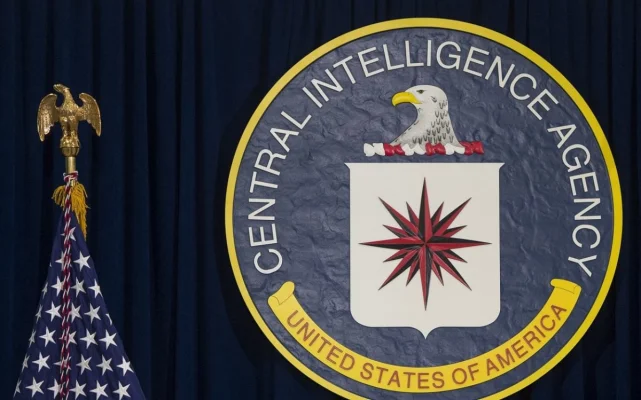 O persoană a fost împuşcată de agenţii de securitate în faţa sediului CIA din Langley / Incidentul are loc după ce doi angajaţi ai ambasadei Israelului au fost împuşcaţi mortal în centrul oraşului Washington