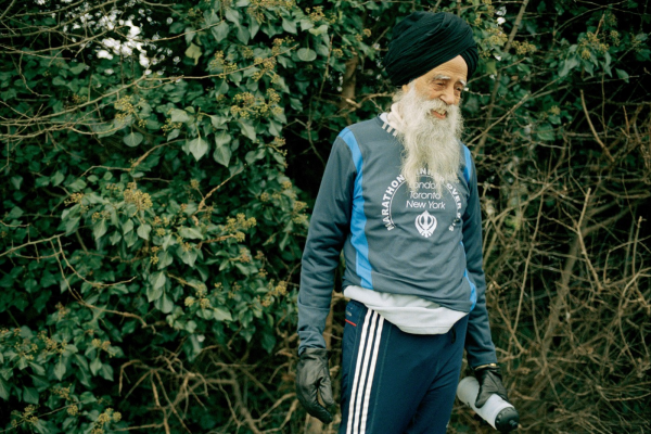 Cel mai bătrân maratonist din lume a murit la vârsta de 114 ani după ce l-a lovit o mașină, în India