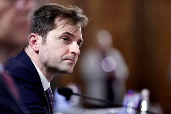 Burduja: „Bolojan premier ar fi un vis împlinit”. Scenariul-dezastru legat de Primăria Capitalei