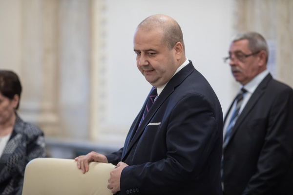 DOCUMENT Partidul SOS a contestat la Senat și la Curtea Constituțională numirea lui Mihai Busuioc ca judecător CCR. Senatoarea Nadia Cerva arată că Busuioc nu are nici pregătirea juridică și nici vechimea necesară