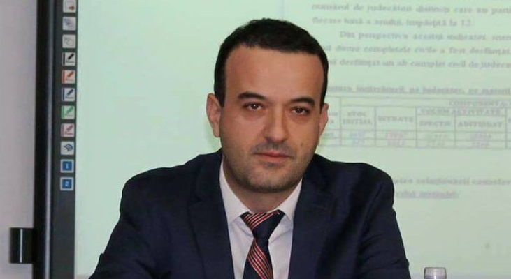 Presshub: Secretarul Ministerului Justitiei o elogiaza pe Savonea, judecatorii CAB ii ignora mesajul