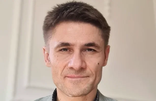 Interviu
        Hainele cele noi ale extremismului. Profesorul Marcel Bartic: „Neo-legionarismul a fost construit pe fondul amneziei naționale“