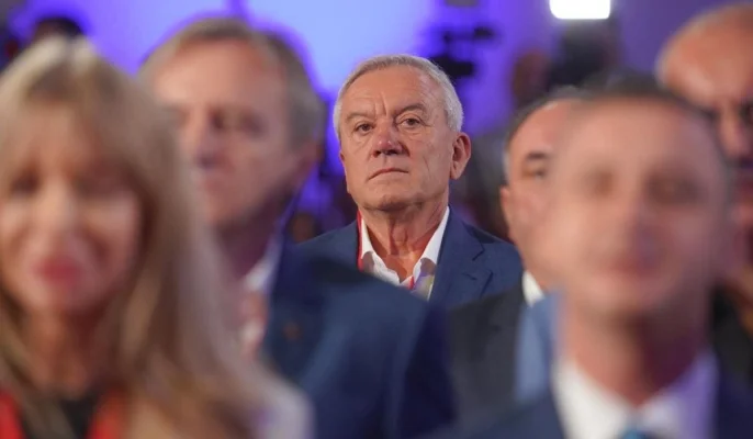 Constantin Toma, primarul din Buzău, spune că intrarea PSD în opoziție „va însemna autodistrugerea”: „Dacă nu înțelegem că ne-a trecut glonțul pe la tâmplă, e jale mare”