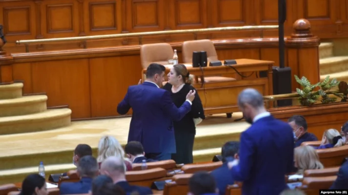 Sondaj Sociopol. Cum s-ar schimba scena politică dacă am avea alegeri anticipate
