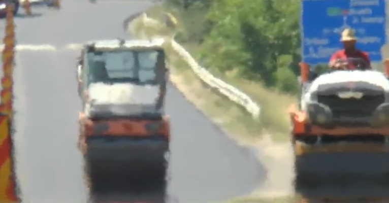 Încă o zi de foc, cu temperaturi de peste 40 de grade. Program redus și apă rece pentru muncitorii care lucrează în aer liber