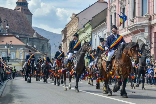 Zilele Braşovului. Concerte, târguri şi Parada Junilor în săptămâna de după Paşte