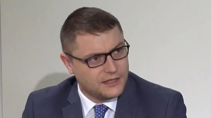Sociologul Vladimir Ionas explica diferentele intre alegerile din Polonia si cele din Romania: „Nawrocki a fost extrem de vizibil, pe cand Simion s-a ascuns, a disparut intre cele doua tururi”