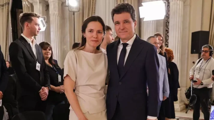 Familia lui Nicușor Dan participă la ceremonia de învestire la Palatul Cotroceni
