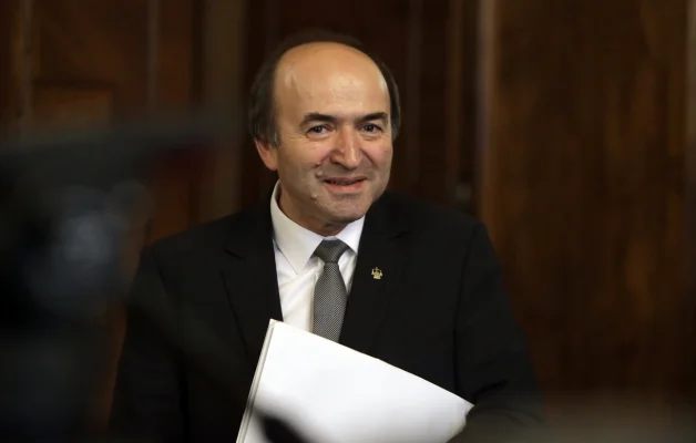 Fostul judecător al CCR Tudorel Toader, despre decizia de secretizare a averilor: Să așteptăm motivarea, să vedem argumentele