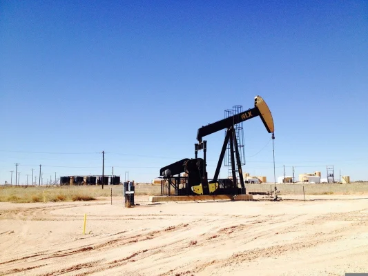 Petrolul s-a ieftinit după ce OPEC+ a decis o majorare a producţiei peste aşteptări