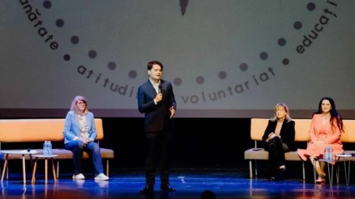 ”Să te droghezi nu este cool, nu te face mai interesant sau mai șmecher” Selly, alături de 650 de elevi constănțeni, în cadrul unei noi inițiative anti-drog: „Alternative – să fii cool”