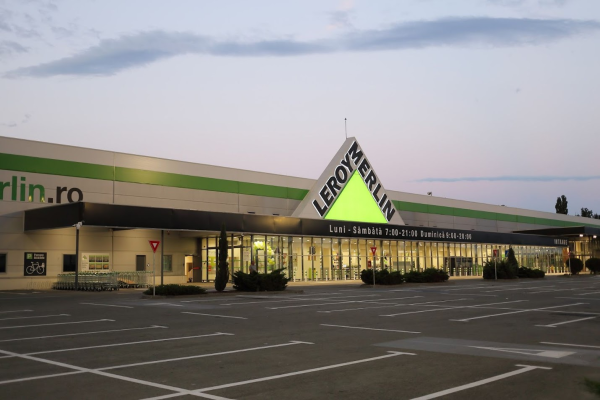 Supernova aduce Leroy Merlin în centrul comercial Esplanada