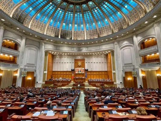 USR: Partidele AUR, SOS și POT nu vor ca România să aibă legi ca să poată doborî dronele rusești care intră pe teritoriul țării