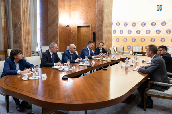 Întâlnire de ultimă oră a Guvernului Bolojan cu o agenție internațională de rating