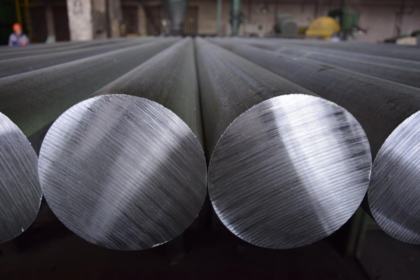 Din cauza tarifelor lui Trump, producătorii europeni de metale cer restricţii la exporturile de deşeuri metalice