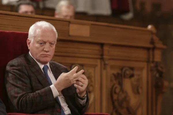 Valeriu Stoica: „O bună parte din electoratul tradiţional PSD este acaparat de AUR”