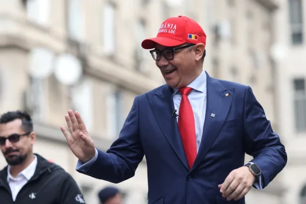 Victor Ponta s-a întâlnit cu Sebastian Ghiță la Belgrad, în ziua vizitei lui Donald Trump jr. Avertismentul pe care i l-a trimis