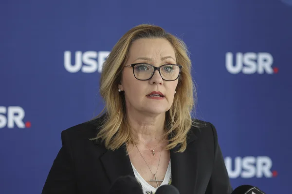 VIDEO Ce s-a întâmplat pe TikTok după ce Elena Lasconi a rămas fără sprijinul partidului: „Să le arătăm celor din USR că nu votăm ce vor ei, votăm ce vrem noi”