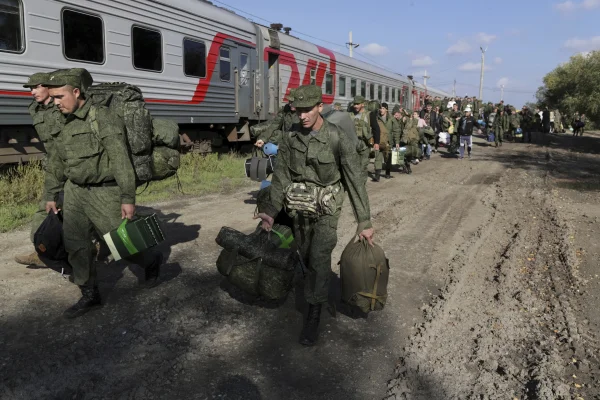 Vladimir Putin ordonă recrutarea a încă 160.000 de oameni în armata rusă