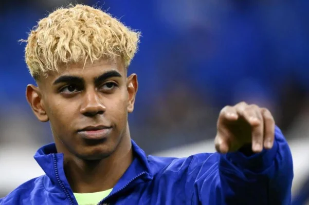Contract prelungit: Lamine Yamal rămâne la FC Barcelona până în 2031