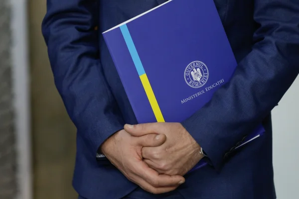 Derapaj grav la Ministerul Educației: în loc de punctul de vedere al Institutului de Științe ale Educației pe măsurile din Legea Bolojan, am primit un răspuns politic de la Minister, ce reproduce declarațiile ministrului David