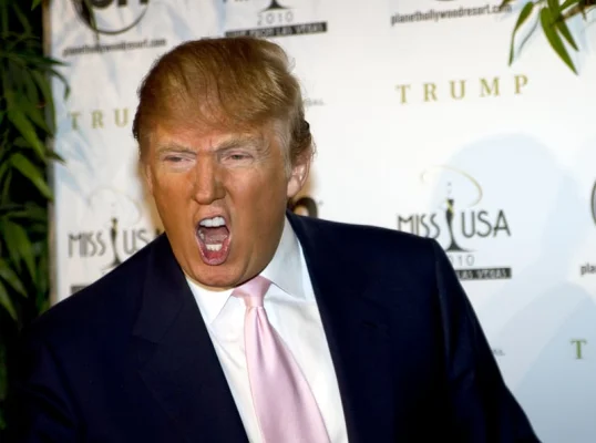 Trump vrea să amendeze statul California după victoriile unei atlete transgender într-un campionat local de atletism