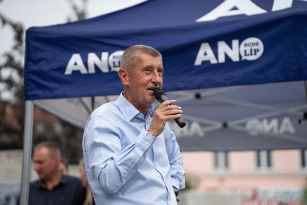 Favoritul alegerilor din Cehia, fostul premier Andrej Babiš, în pericol juridic după ce Curtea Supremă a anulat achitarea pentru fraudă cu fonduri UE de două milioane de euro