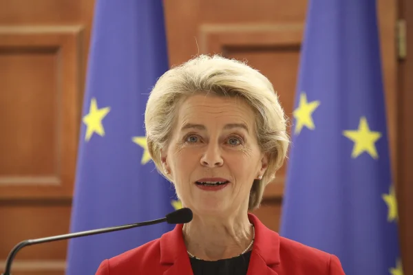 Moțiune de cenzură împotriva lui von der Leyen. Europarlamentar AUR anunță atingerea numărului necesar de semnături