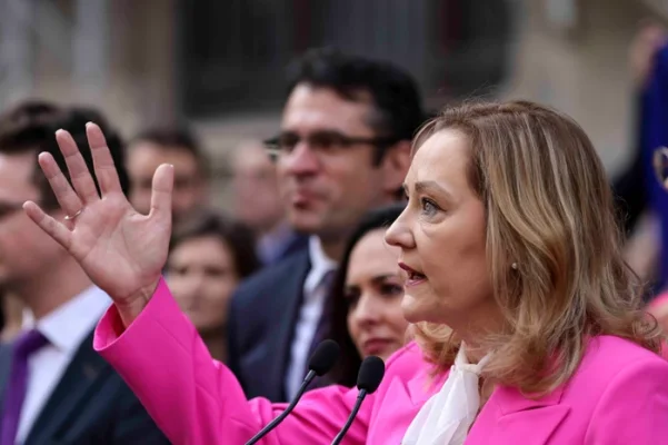 Elena Lasconi, la Curtea de Apel: „Sunt președintele USR și 20 de talibani își bat joc de democrație”. Instanța a rămas în pronunțare