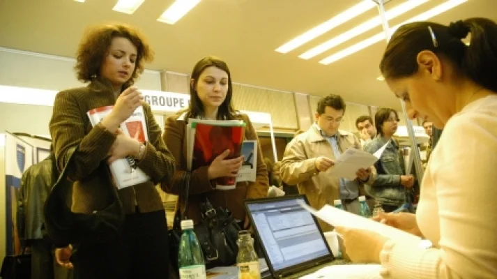 Războiul comercial global taie șapte milioane de locuri de muncă și frânează economia mondială