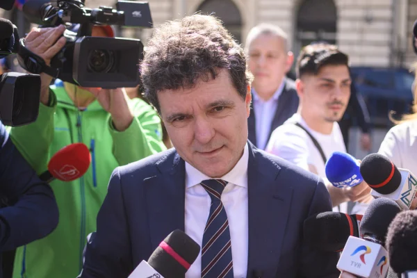 USR a votat susținerea lui Nicușor Dan. Elena Lasconi spune că nu va renunța