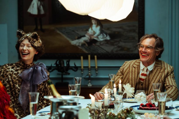 SFÂRȘITUL/THE END – un musical post-apocaliptic cu Tilda Swinton, regizat de Joshua Oppenheimer, din 18 iulie în cinematografe