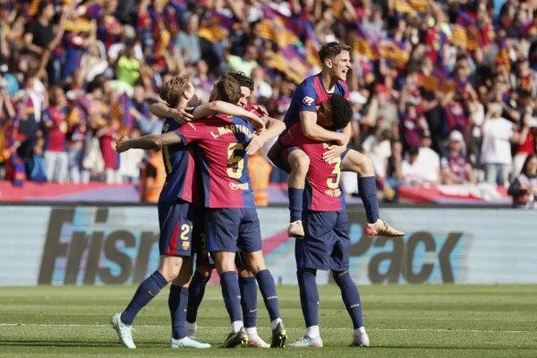 Spectacol în „El Clasico”: Barcelona - Real Madrid 4-3. Catalanii, la o victorie distanță de titlu