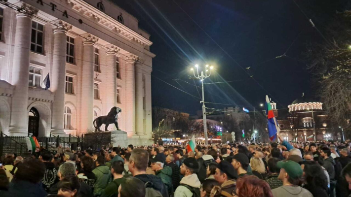 Noi proteste așteptate în Bulgaria după ce poziția centrală a oligarhului Delyan Peevski în guvernarea țării devine și mai vizibilă în urma anulării parțiale a rezultatului alegerilor