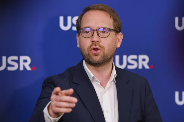 Fritz merge pe mâna lui BOLOJAN: Nu credem că este nevoie de un premier TEHNOCRAT / „Să ne asigurăm că nu facem un guvern pe genunchi”