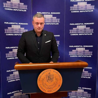Parlament/ Patru deputați demisionari din SOS România au trecut la PSD